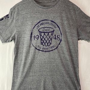 Adidas NBA Los Angeles Lakers Retro Graphic T-Shirt Adult Size Medium EUC Gray.